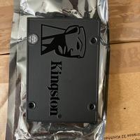 Ssd KINGSTON 1Tb 11 ore di vita COME NUOVO 100 %