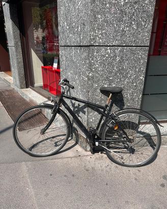 Bicicletta da città - ruote 28” - da sistemare