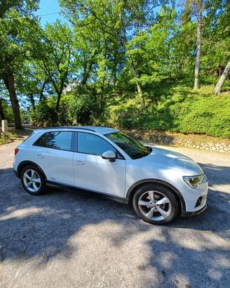 Audi q3 35 tdi advanced stupenda