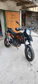 KTM 690 Supermoto - 2009