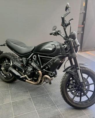 Ducati Scrambler Icon Dark 2020 Km 15.494 Carbonio