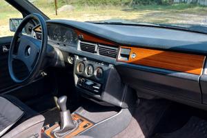 Mercedes 190E 2.0 benz 