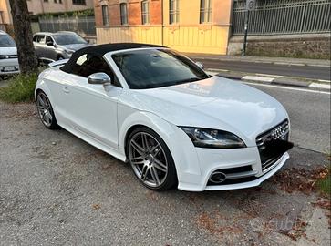 AUDI TTS 272cv