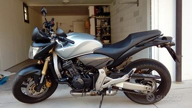 Honda Hornet 600, 4 cilindri, 2008