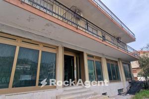 IMMOBILE DI AMPIA METRATURA USO COMMERCIALE CAT. D