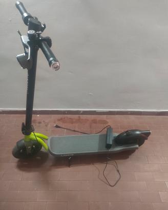 monopattino elettrico Active Evo 