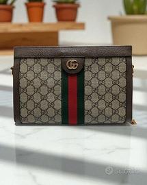 Gucci GG Supreme pochette con tracolla in catena