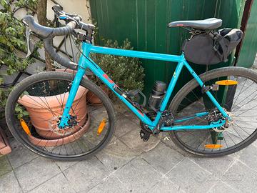 Bici gravel Kona mod Rove DL