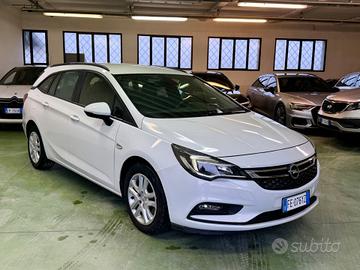 Opel Astra 1.6 CDTI Sports Tourer Cosmo