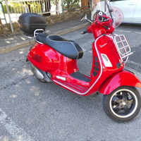 Vespa GTS 300