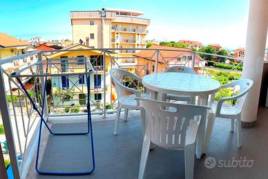 Vicino spiaggia libera, con clima e garage