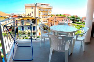 Vicino spiaggia libera, con clima e garage