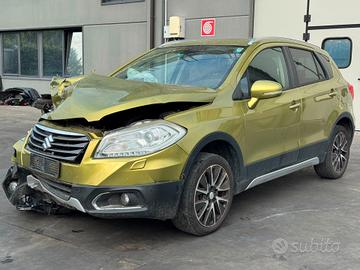 SUZUKI S CROSS per ricambi usati D16AA