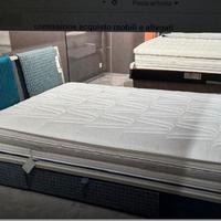 Letto matrimoniale con contenitore