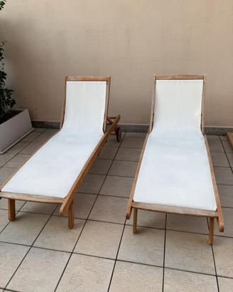 2 lettini prendisole in acacia con ruote e vassoio