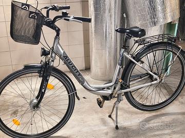 Bicicletta AluCity 28 pollici