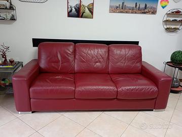divano 3 posti in pelle rosso