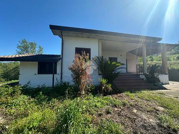 CASA INDIPENDENTE A CASSINO