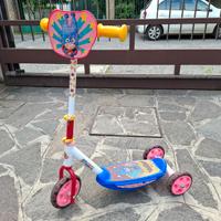 Monopattino Smoby Masha e Orso