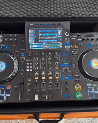 Alphatheta XDJ-AZ + Magma case