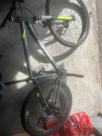Bicicletta MTB B-TWIN
