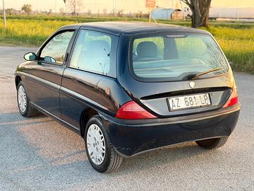 lancia Ypsilon 1.2 benzina per neopatentati 