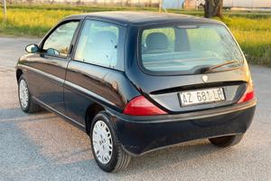 lancia Ypsilon 1.2 benzina per neopatentati 