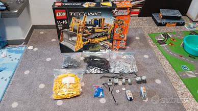 LEGO Technic 8275 - Modellino buldoozer RC