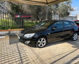 Opel Astra 1.4 16V 5 porte neopatentati