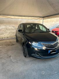 Lancia Ypsilon FireFly Hybrid 1.0 – 70 CV (51 kW)