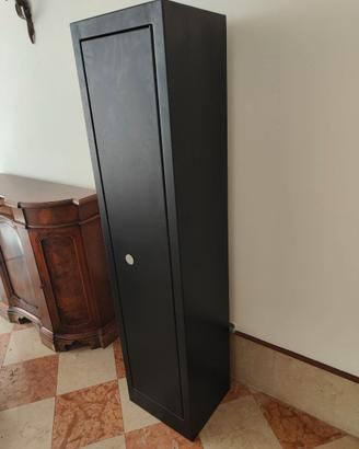 Mobile armadio di sicurezza per fucili