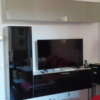 Mobili sospesi per sala