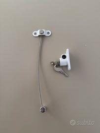 Blocco di sicurezza per finestre