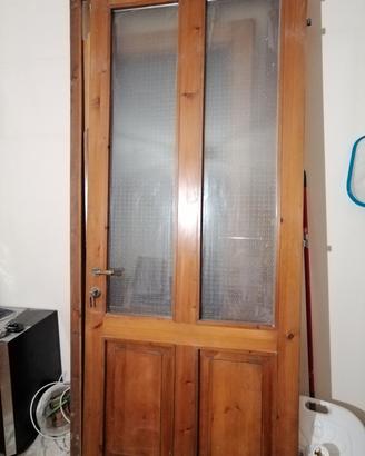 Porta in legno 