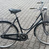 Bici d'epoca marca Ganna con freni a bacchetta