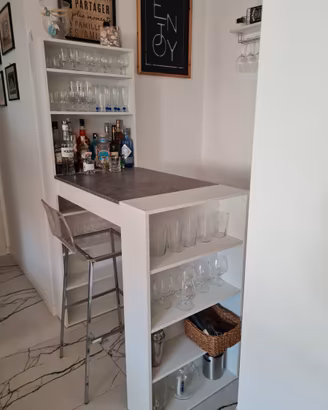 Mobile bar