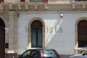 Appartamento via E. Filiberto 195 p.t + Garage 22m