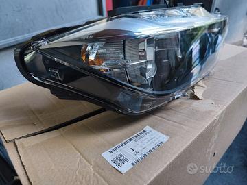 Faro anteriore destro BMW serie 3 63117365596