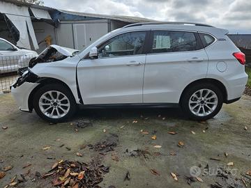 Auto incidentata Haval H2