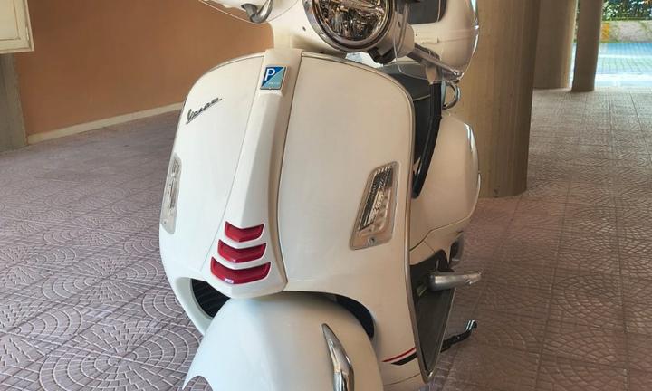 Piaggio Vespa 300 GTS hpe - Bari