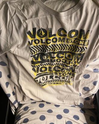 Volcom T Shirt