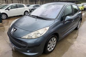 Peugeot 207 1.4 8V 75CV 5p. ONE Line