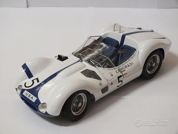 Maserati Tipo 61 Birdcage 1/18 CMC