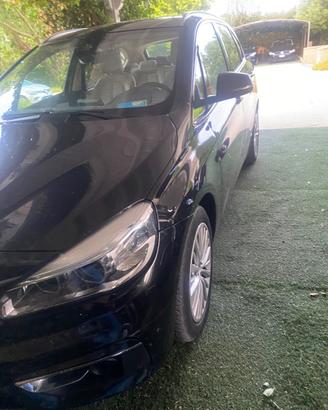 BMW 218 d Active Tourer Advantage