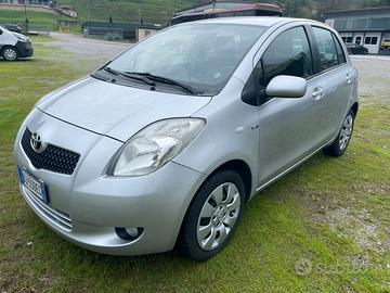 Toyota yaris 1.4 diesel 5p anno 2007