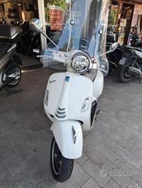 Piaggio Vespa 300 GTS 2019 Permute garanzia finanz