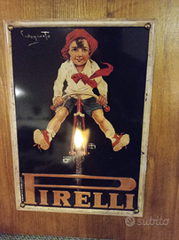 Riproduzione di pubblicità Pirelli in lamiera