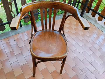 Sedia Thonet con braccioli 