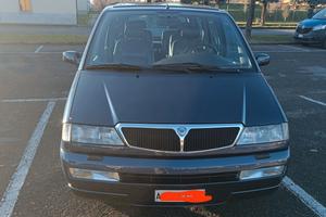 monovolume benzina impianto GPL gancio traino 