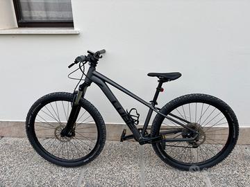 Mountain bike Cube taglia XS